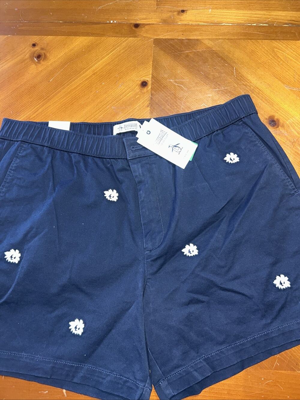 Penguin Slim Fit Shorts With Daisy Stitching Size XXL retail $98 NWT